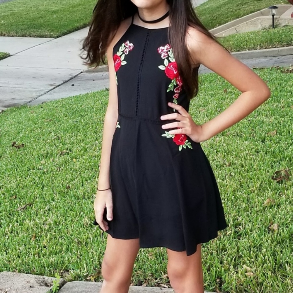 Gianni Bini GB Girls Black Skater Dress with Rose Embroidery 🌹